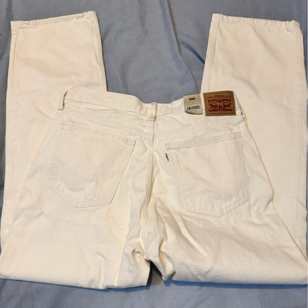 Levi's Women’s Cream Jeans - Picture 2 of 4